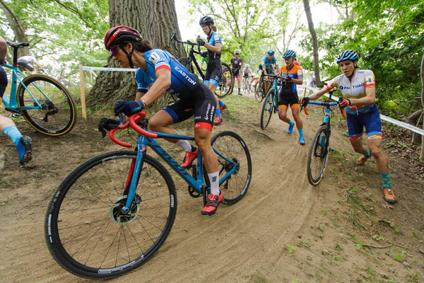 Team Updates: Pivot Maxxis p/b Stans NoTubes - Meet the Team!